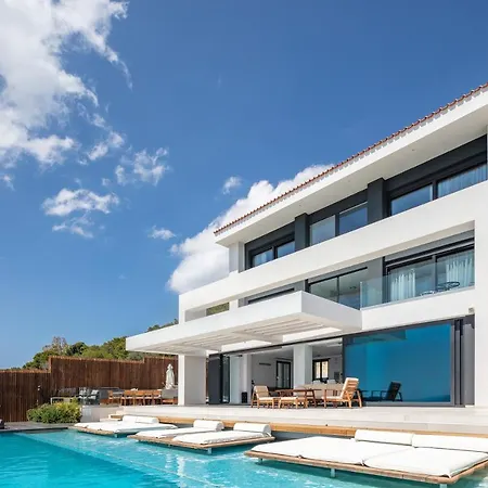 Villa Regal *